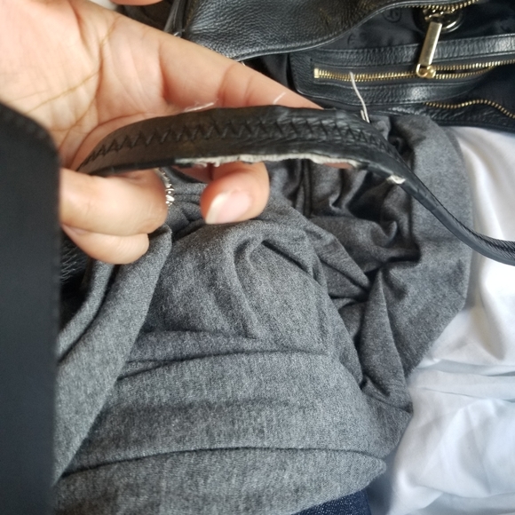 Tory Burch Thea Hobo shoulder bag - Picture 8 of 8